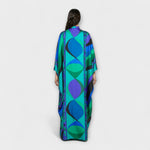 Žaneta | Výrazně barevný kaftan s psychedelickým vzorem